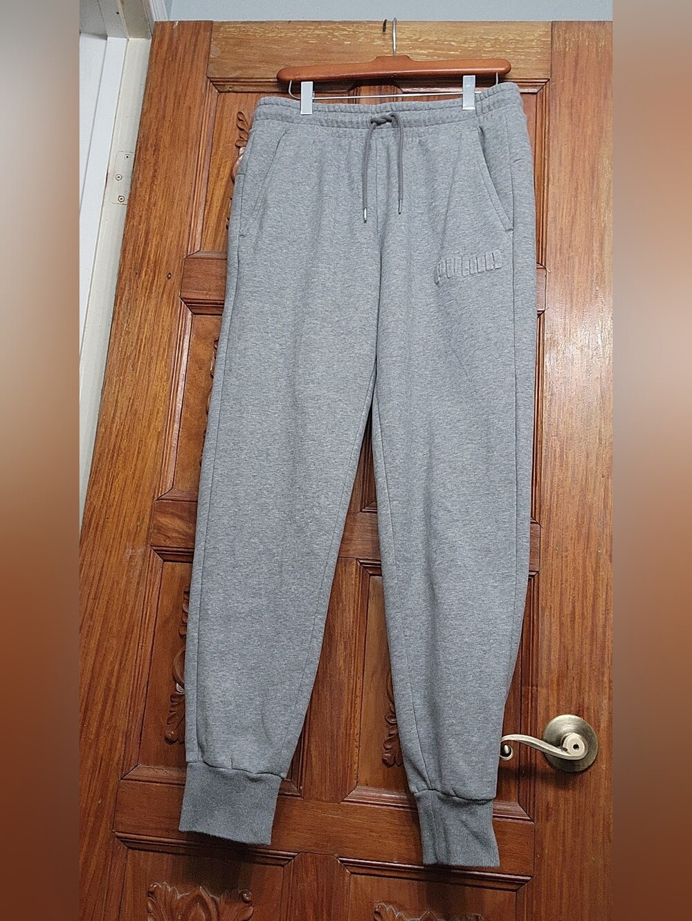 PUMA Men's Light Gray Sweatpants w/ Drawstring-Raised PUMA on Left Leg (26-031)